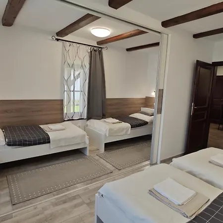 Apartment Harom Gracia Vendeghaz