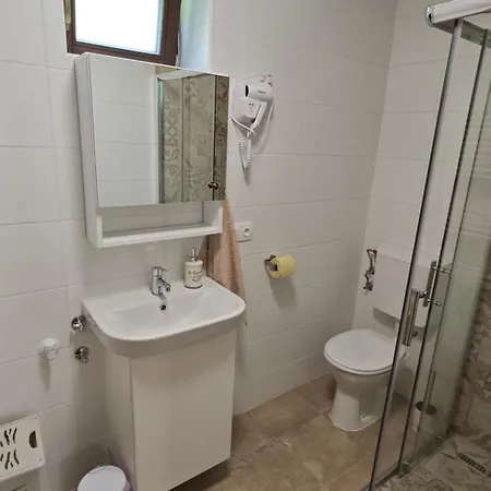 Apartment Harom Gracia Vendeghaz Rabapaty